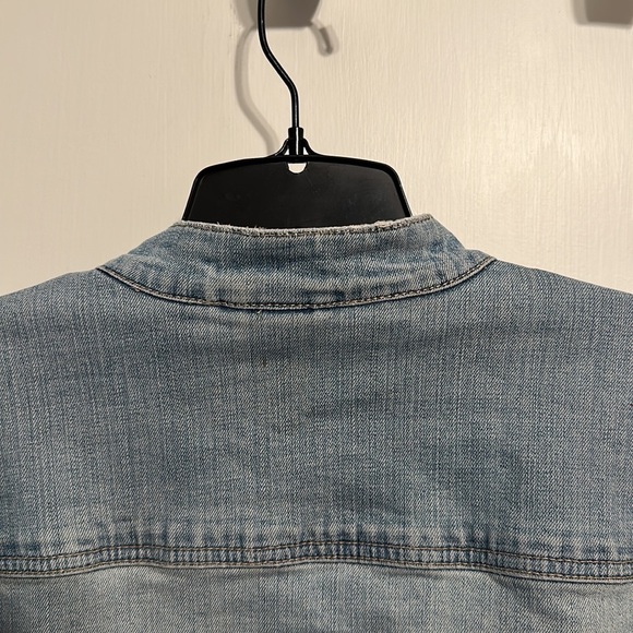 Venezia Cropped light Denim Jacket With Zipper Closure Front Pockets Size 14/16 - Picture 7 of 7